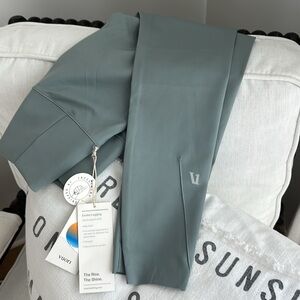 Vuori Evolve Leggings